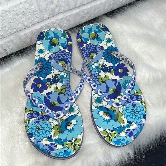 Vera Bradley Floral Blue Flip Flops - Picture 1 of 2